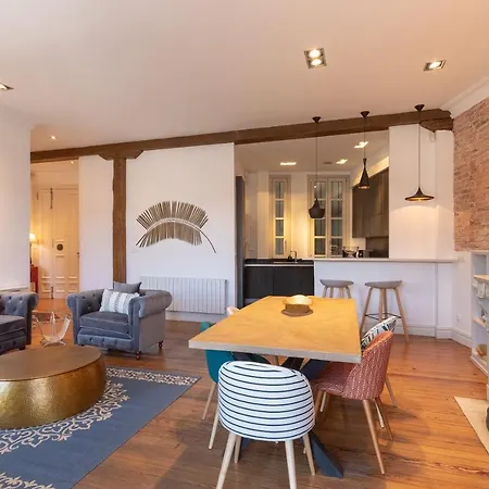 Confort Y Diseno Con Vistas Al Casco Viejo アパート *